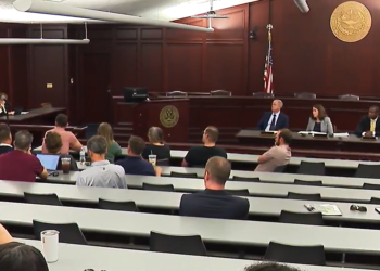 La Comisión de Control del Cannabis recibe aportaciones sobre la normativa de la marihuana recreativa