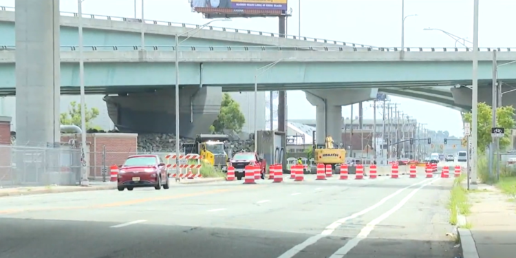 Providence comienza a mejorar la barrera contra huracanes de Fox Point