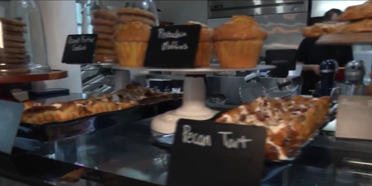 Un programa y un restaurante de Fall River ofrecen comida gratis a los estudiantes durante el verano