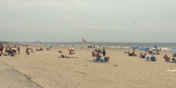 Golpes de calor y oleaje elevado, entre los riesgos de las condiciones meteorológicas actuales