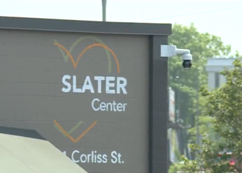 Los reguladores de la marihuana de RI revisan las finanzas de Slater tras un cheque sin fondos y retrasos en los pagos