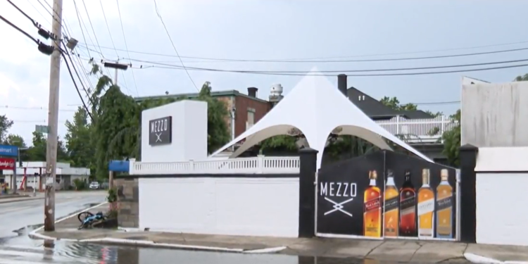 Se ordena el cierre de una discoteca de Providence tras un altercado masivo