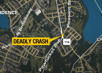 La policía de East Providence investiga un accidente de tráfico mortal