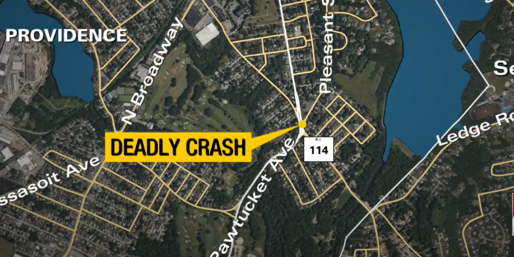 La policía de East Providence investiga un accidente de tráfico mortal