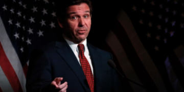 Claves de la demanda contra la Ley SB 1718 que afecta a inmigrantes en Florida (podcast)