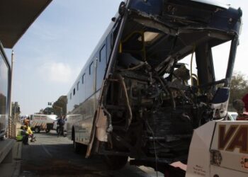 DeSantis sufre un accidente de tráfico cuando se dirigía a los actos de la campaña presidencial en Tennessee, pero no resulta herido