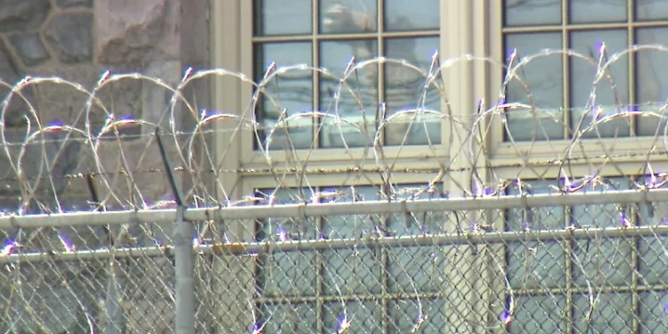 ACLU: Se avecinan cambios en la política de aislamiento de RI