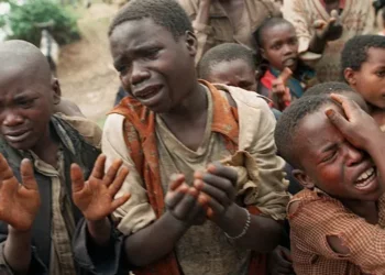 Los supervivientes del genocidio de Ruanda critican la petición del tribunal de la ONU de detener definitivamente el juicio de un anciano sospechoso