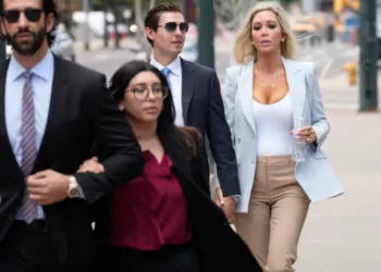 Condenado a cadena perpetua un dentista por matar a su esposa en un safari africano