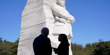Biden y Harris se reunirán con la familia King en el 60 aniversario de la Marcha sobre Washington