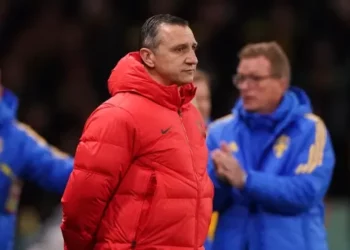 El entrenador de la selección femenina de EE.UU. dimite tras su temprana eliminación del Mundial