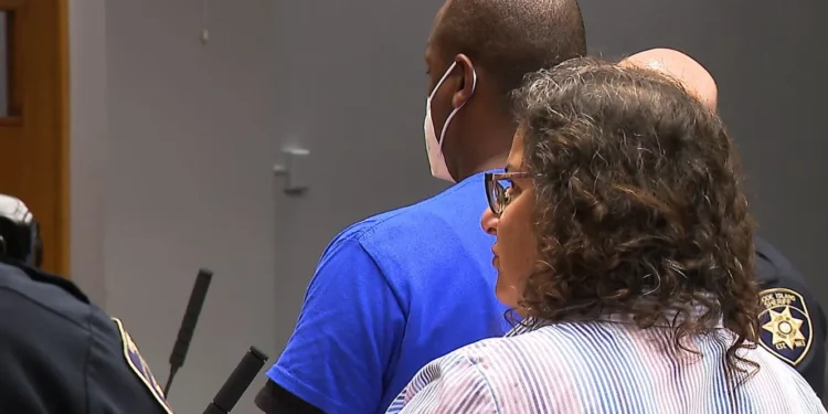 El presidente de la NAACP de Providence, acusado de agresión