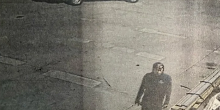 La policía de Cranston pide ayuda para identificar al sospechoso que robó un remolque de $3K