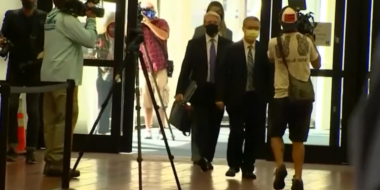 Ex agente condenado a casi 5 años por su papel en la muerte de George Floyd