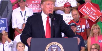 Trump fulmina a la selección femenina de fútbol «woke» de EEUU tras su abandono en el Mundial