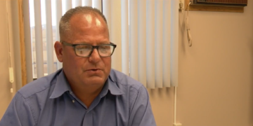 Empleado de Warwick acusado de agresión simple tras la denuncia de un compañero de trabajo