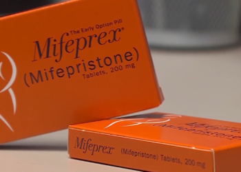 Un tribunal federal de apelaciones falla a favor de las restricciones a la píldora abortiva