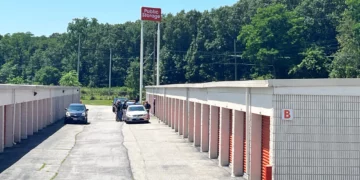 Los detectives encontraron $ 24K en una unidad de almacenamiento después de un asalto al banco Federal Hill