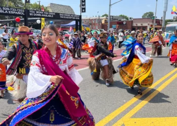 Ecuatorianos celebran la unidad de los migrantes en NY
